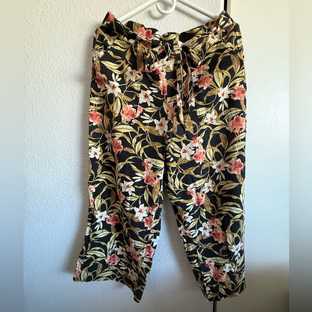 Kensie floral linen pants